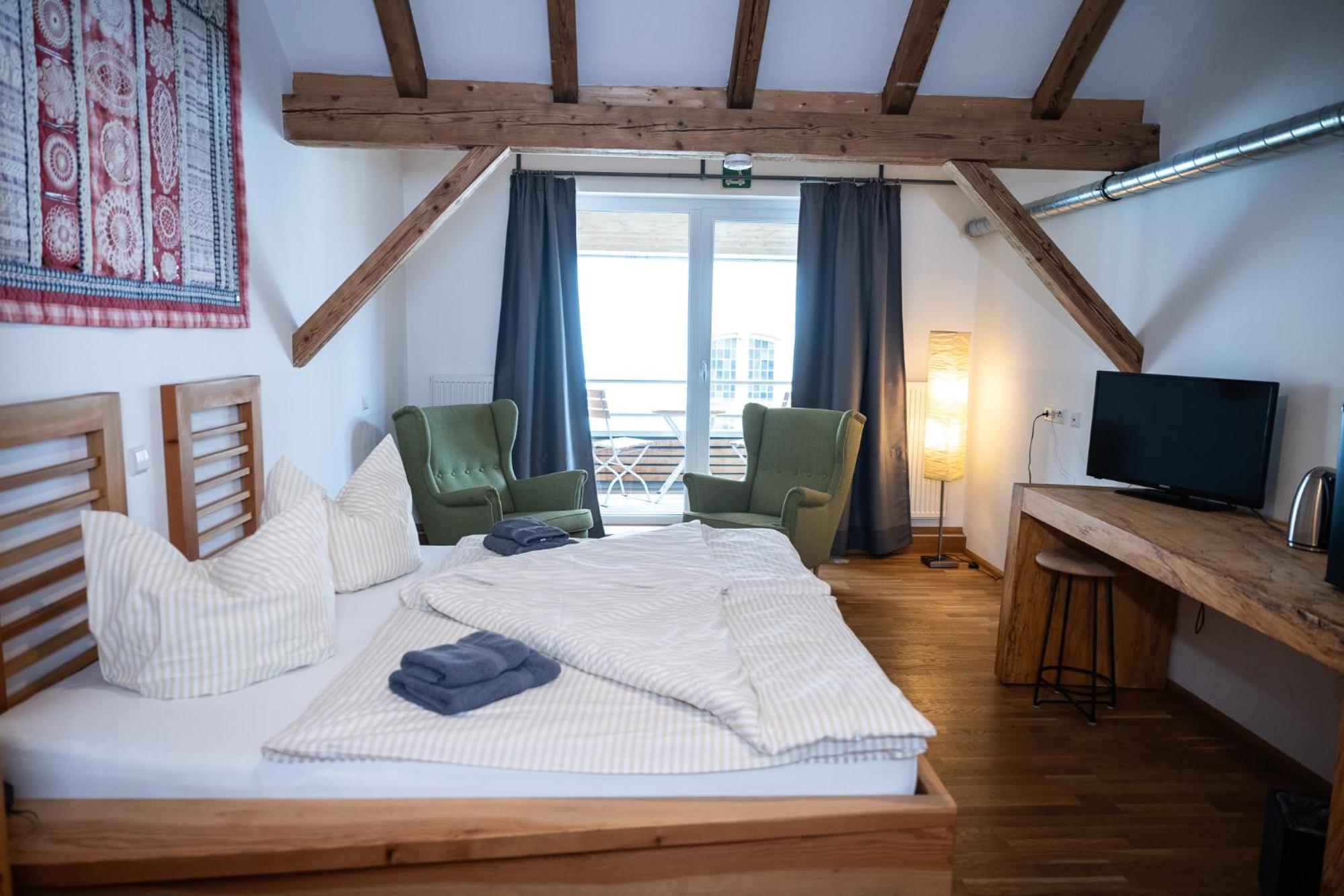 Alte Kass Hotel & Kaffeehaus Neidlingen Dış mekan fotoğraf