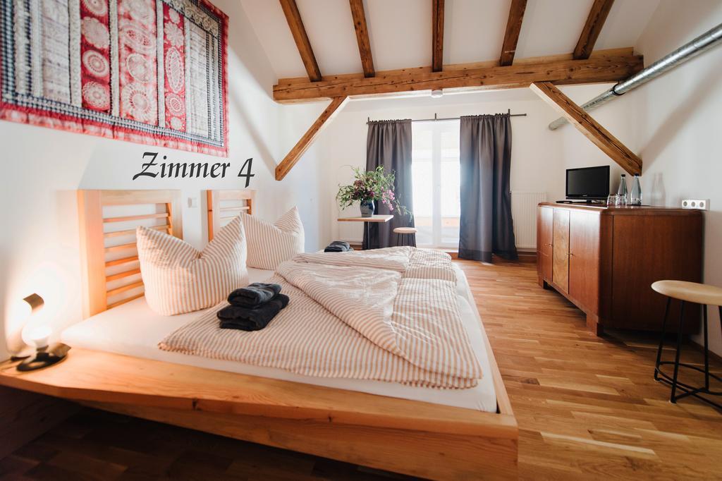 Alte Kass Hotel & Kaffeehaus Neidlingen Dış mekan fotoğraf